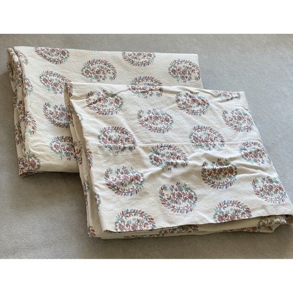 Vintage Lauren Ralph Lauren Antigua Pillowcases Standard Set of 2 Floral Cotton - Picture 1 of 8